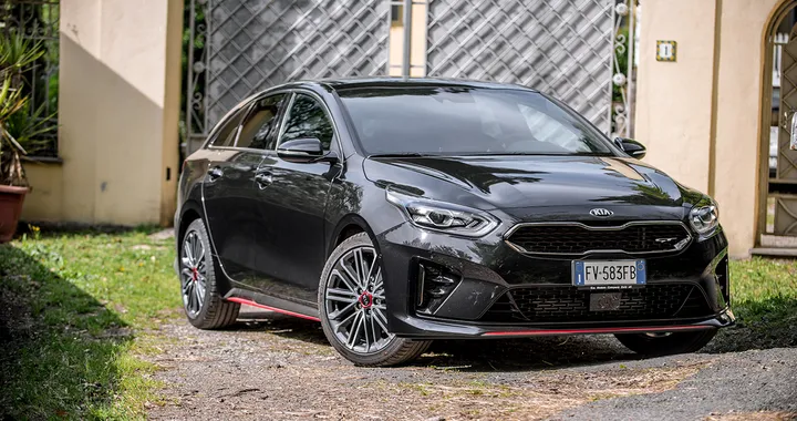 Kia Proceed GT: la prova su strada