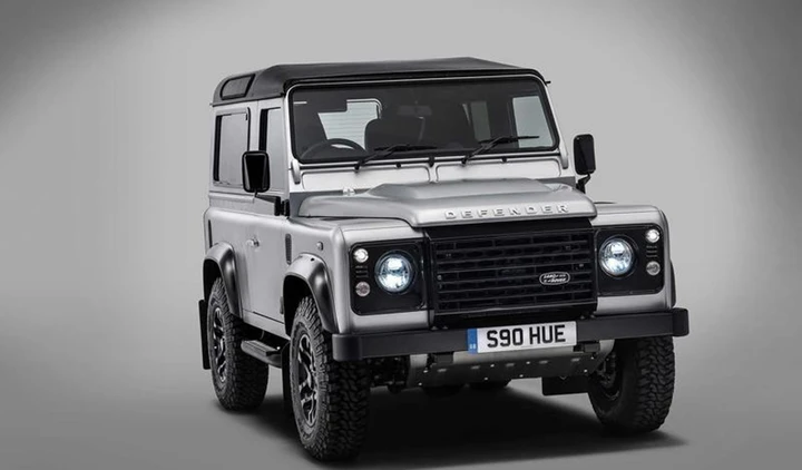 Nuova Land Rover Defender: il debutto nel 2018