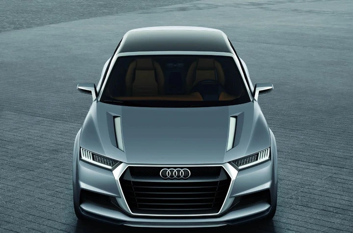 Audi Q8 e-tron: il SUV elettrico arriverà nel 2017
