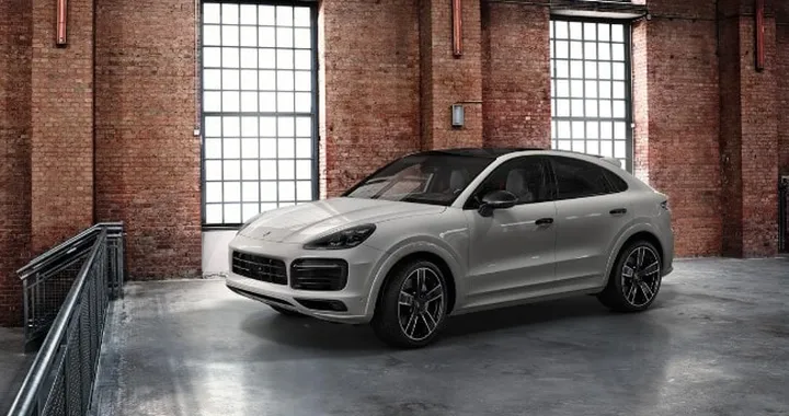 Porsche Cayenne Coupé, arrivano le personalizzazioni Exclusive Manufaktur