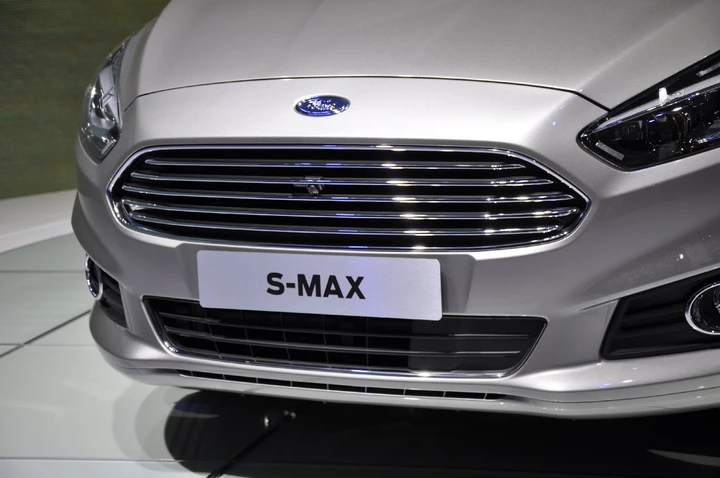 Ford S-Max al Salone di Parigi 2014