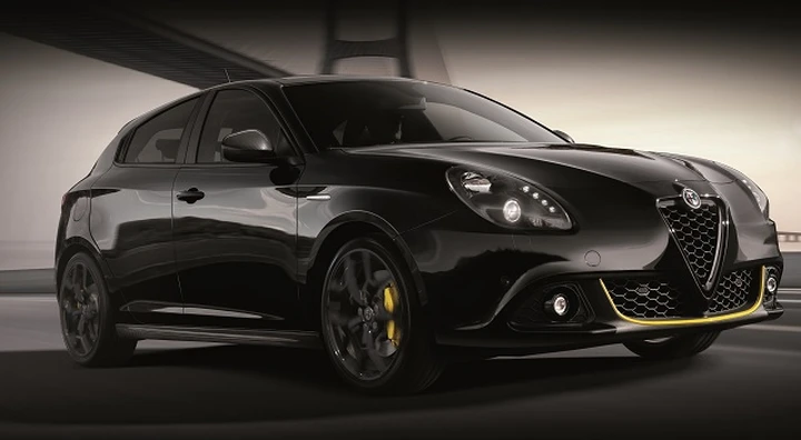 Alfa Romeo Giulietta: ecco il nuovo allestimento Carbon Edition