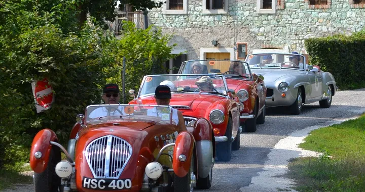 Auto storiche: i cinquant'anni Asi celebrati a Torino