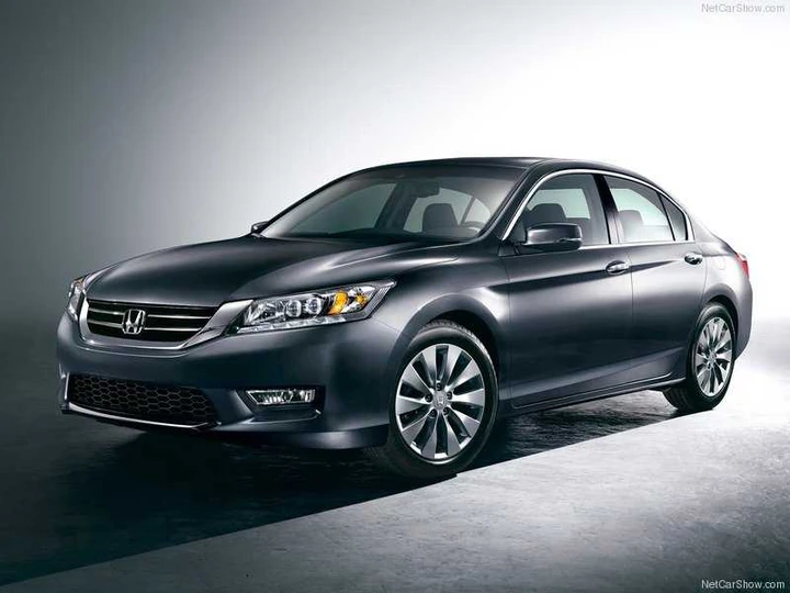 Honda Accord 2013 berlina e coupé