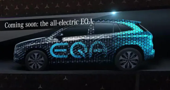 Mercedes EQA, il teaser della versione elettrica della GLA
