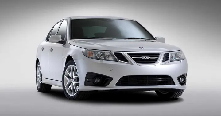 Saab 9-3: il restyling si chiama Griffin