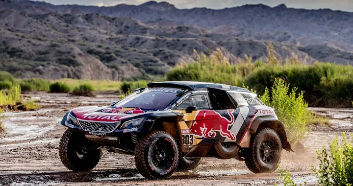 Dakar 2018: a due giorni dal termine Peugeot resiste al comando