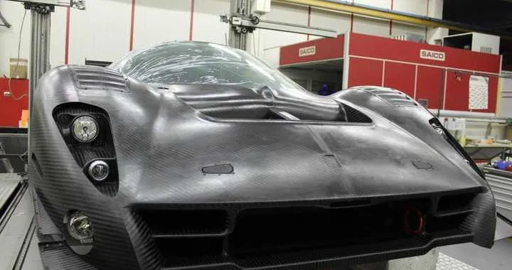 Ferrari P4/5 Competizione: la 24 Ore del 'Ring si avvicina