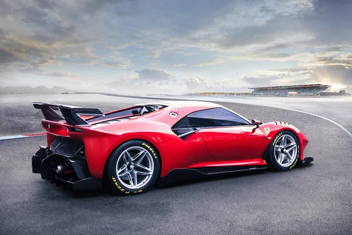 Ferrari P80/C: one-off estrema