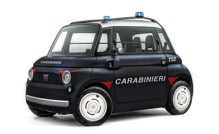 Fiat Topolino con la divisa dei Carabinieri: soluzione urbana