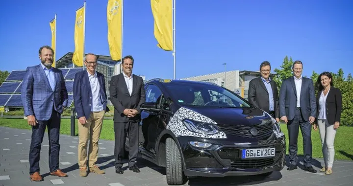 Opel Ampera-e: il debutto al Salone di Parigi 2016