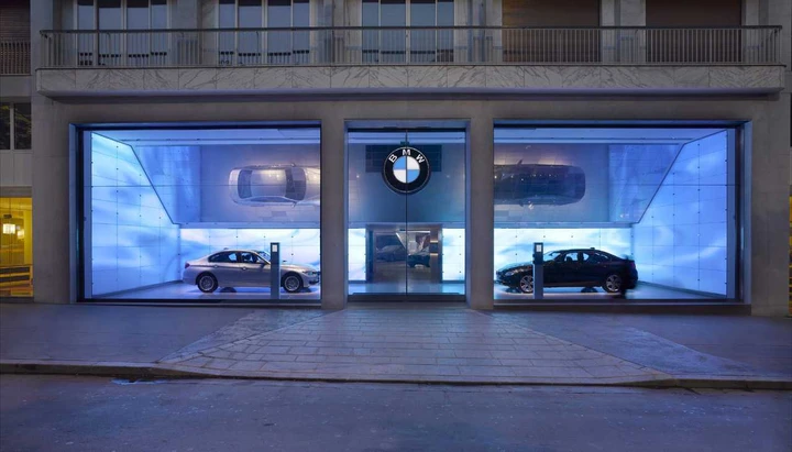 Product Genius: Bmw copia Apple