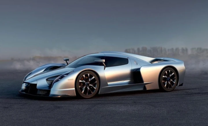 Glickenhaus SCG 003S: alla caccia del record al Nurburgring