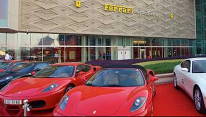 A Dubai il Ferrari store più grande al mondo