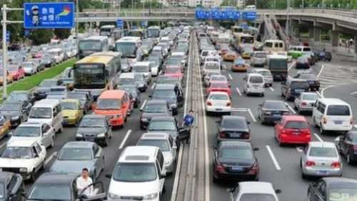 Pechino: al via una nuova lotteria per le targhe