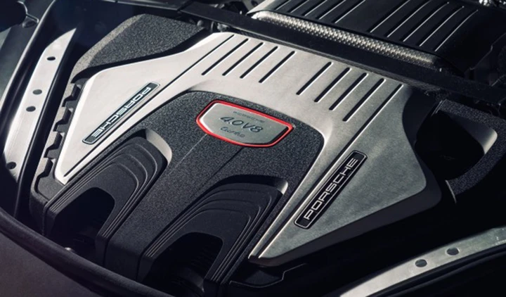 Porsche: inaugurato il nuovo impianto per i motori V8