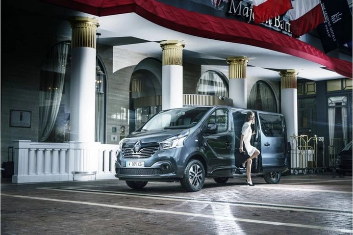 Renault Trafic SpaceClass: immagini ufficiali
