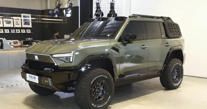 Dongfeng Warrior M817: il fuoristrada ibrido plug-in da 700 CV