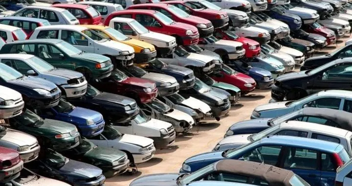 Mercato usato in crescita: +9% passaggi e boom di ibride ed elettriche