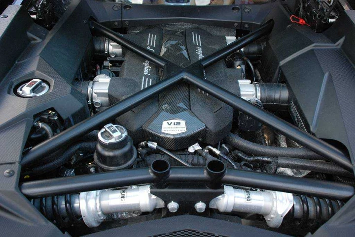 Lamborghini Aventador: debutta la disattivazione cilindri