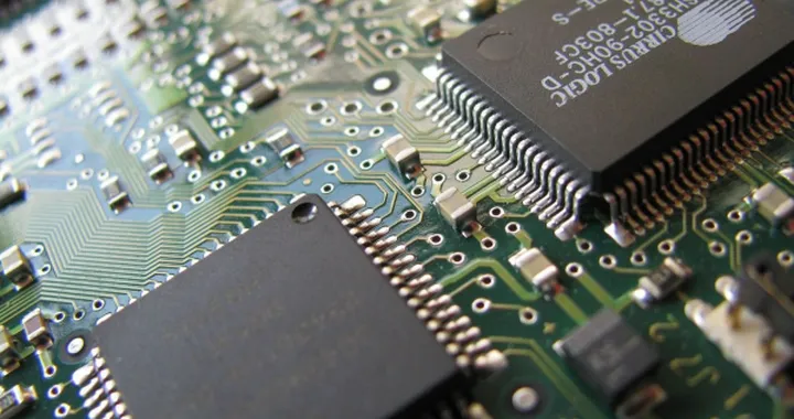 Crisi dei microchip auto: cos'è, cause e quando finirà