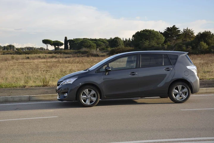 Toyota Verso 1.6 D-4D Active in prova