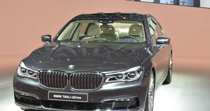 BMW Serie 7 al Salone di Francoforte 2015