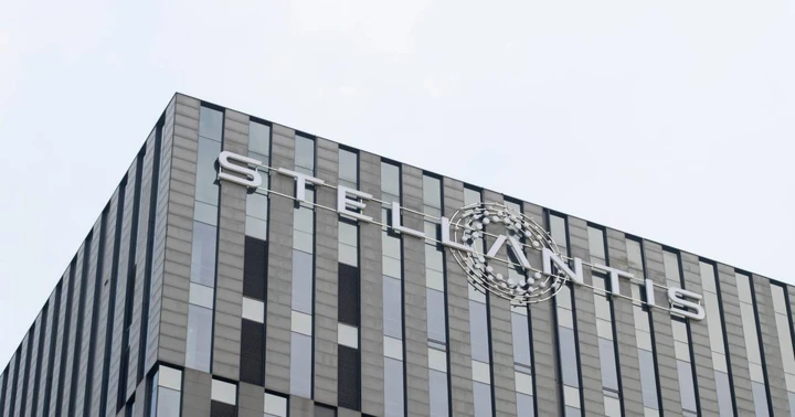 Stellantis 2025: margini in calo e flussi di cassa negativi, la sfida di Antonio Filosa