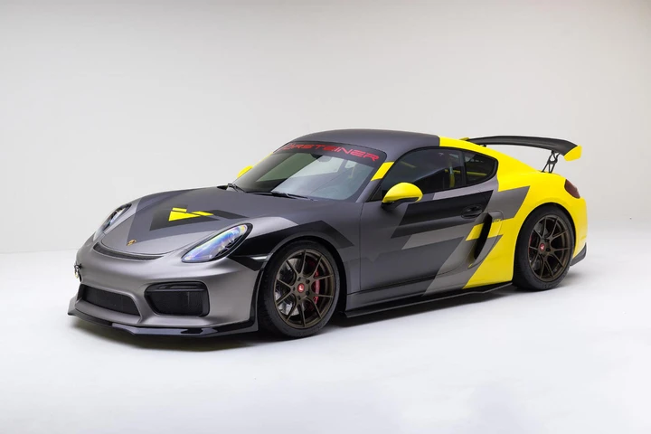 Porsche Cayman GT4 by Vorsteiner