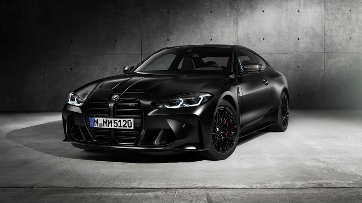 BMW M4 Competition x Kith: 150 esemplari glamour