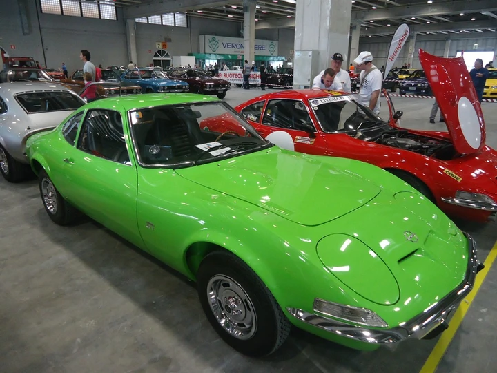 La Opel GT protagonista a Verona Legend Cars