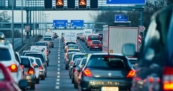 Germania: l'Assia dice no allo stop al diesel varato da Francoforte