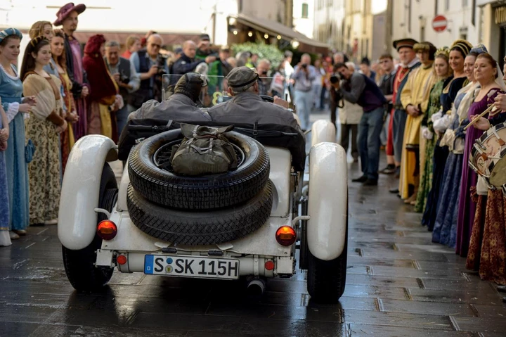 Mercedes alla Mille Miglia, immagini storiche