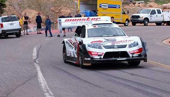 Pikes Peak: buona la terza per 