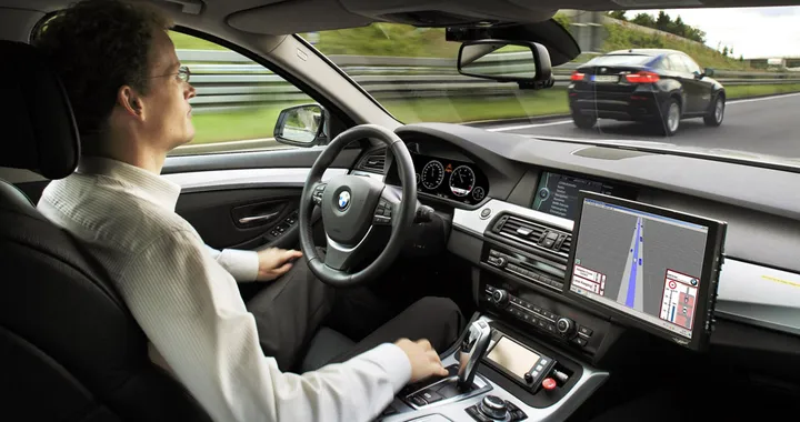 Guida autonoma: via libera ai test anche in Italia