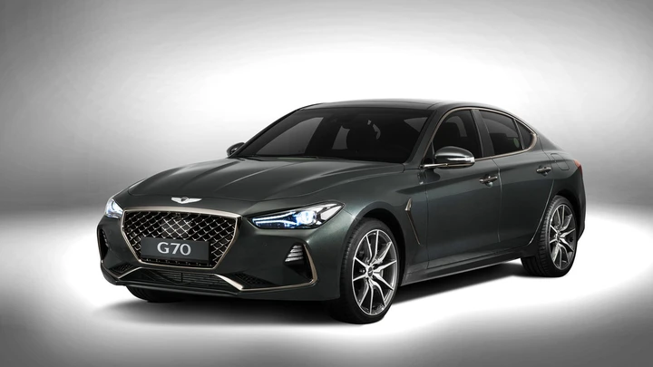 Genesis G70: prime immagini ufficiali