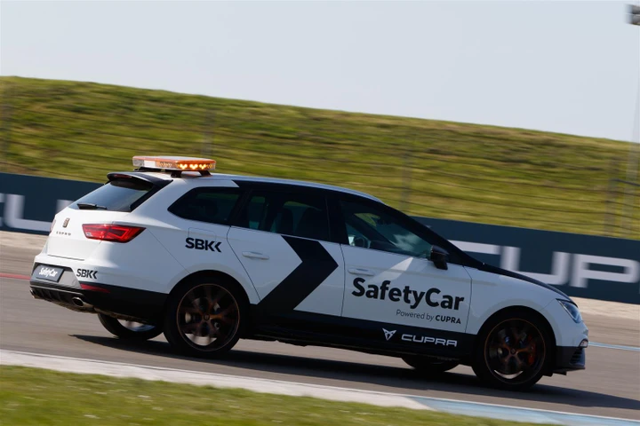Cupra: la Leon safety car ufficiale in Superbike