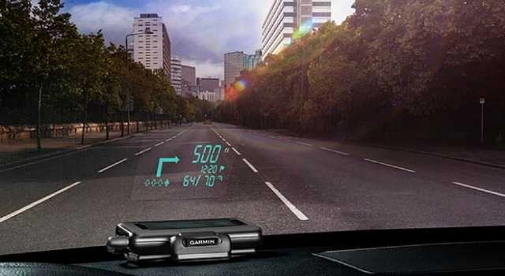 Garmin HUD: l'head-up display anche sulle utilitarie