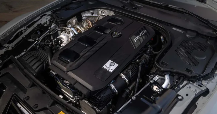 Nuova Mercedes SL: il segreto sotto il cofano per battere l'Euro 7