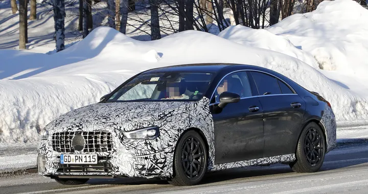 Mercedes CLA 45 AMG: foto spia inedite