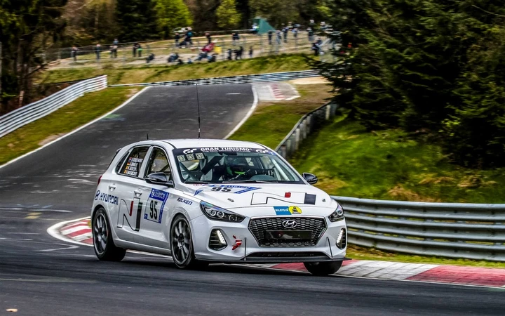 Hyundai i30 N: pronta per la 24 Ore del Nurburgring