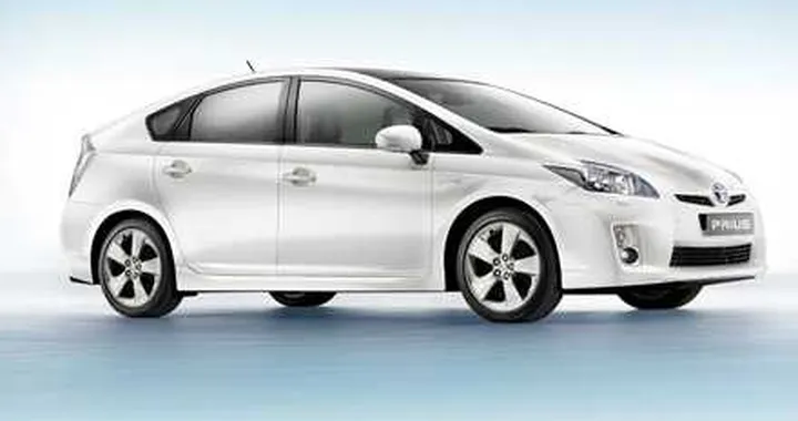 Toyota Prius: in Giappone scavalca la Insight fra le più vendute di Maggio