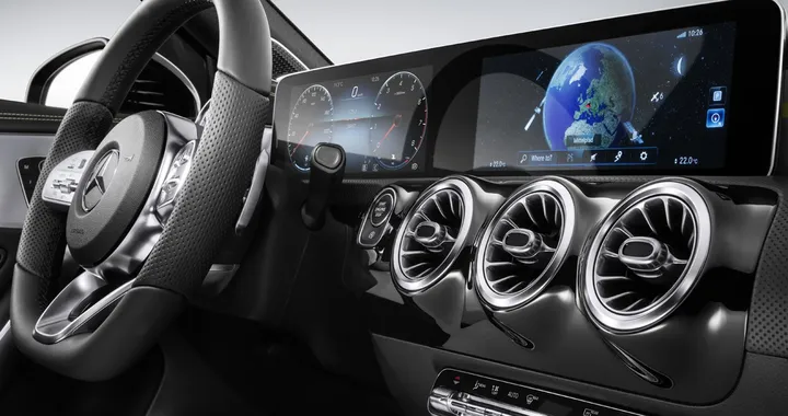 Mercedes: al CES 2018 il nuovo infotainment MBUX