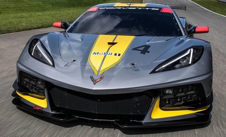 Chevrolet Corvette C8.R: ecco la versione racing