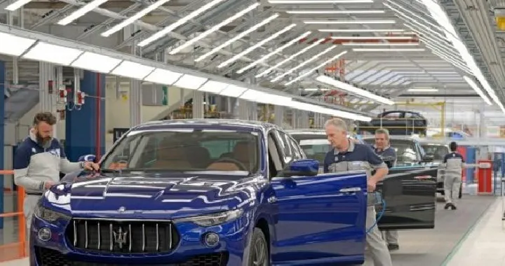 Stellantis propone agli operai di Maserati di trasferirsi in Serbia, dove viene prodotta la Fiat Grande Panda