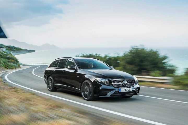 Mercedes Classe E All Terrain: arriva al Salone di Parigi 2016