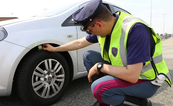 Pneumatici e sicurezza sulle strade italiane: al via “Vacanze Sicure”