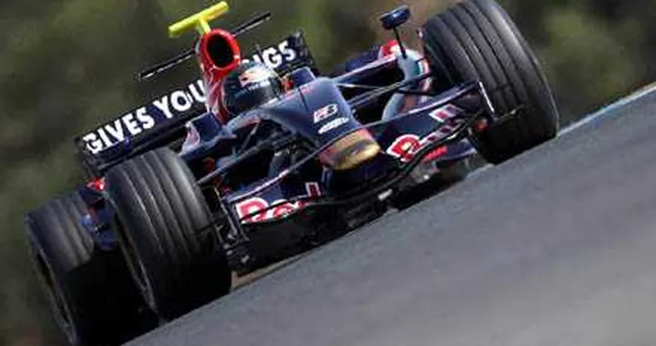 Jerez: Vettel si conferma mago della pioggia