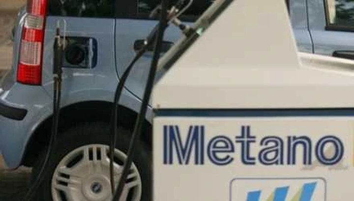 Continuano gli incentivi per le auto a metano
