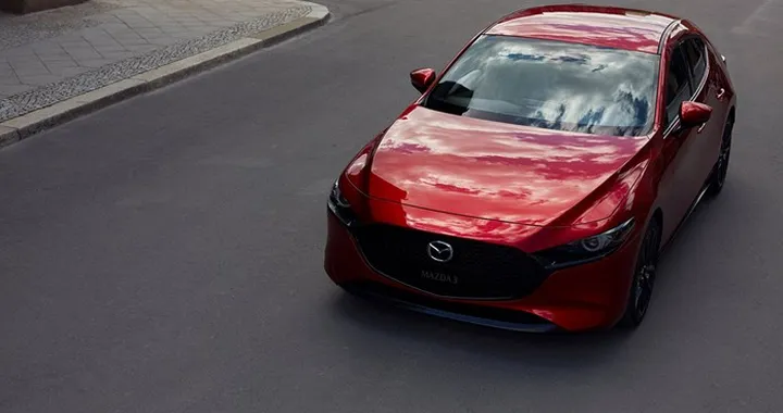 Mazda3: la nuova generazione della media giapponese debutta a Milano